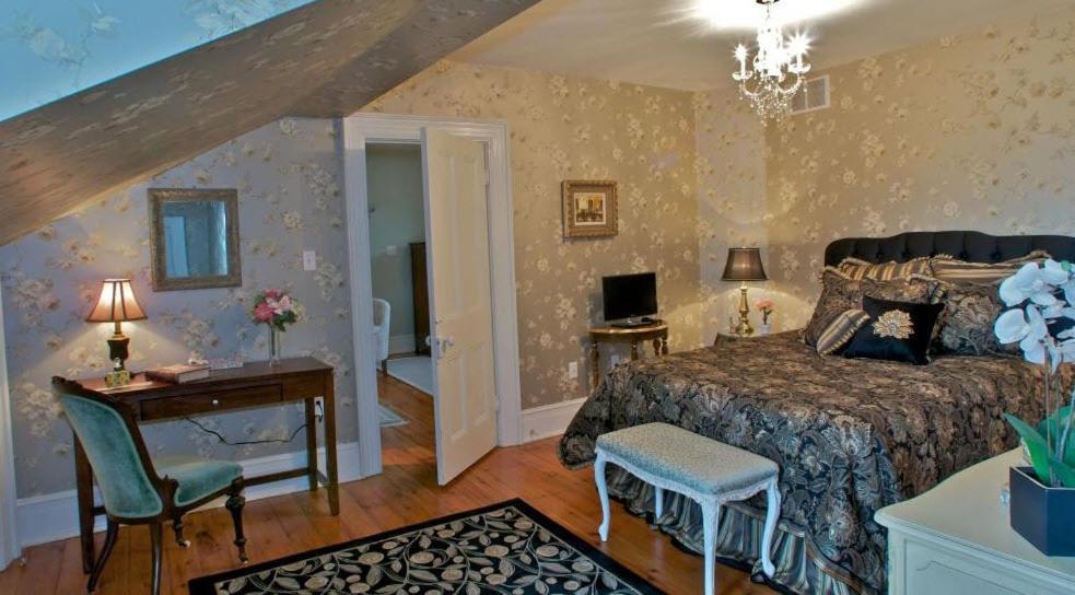Maplehurst Manor Bed & Breakfast Brockville Phòng bức ảnh